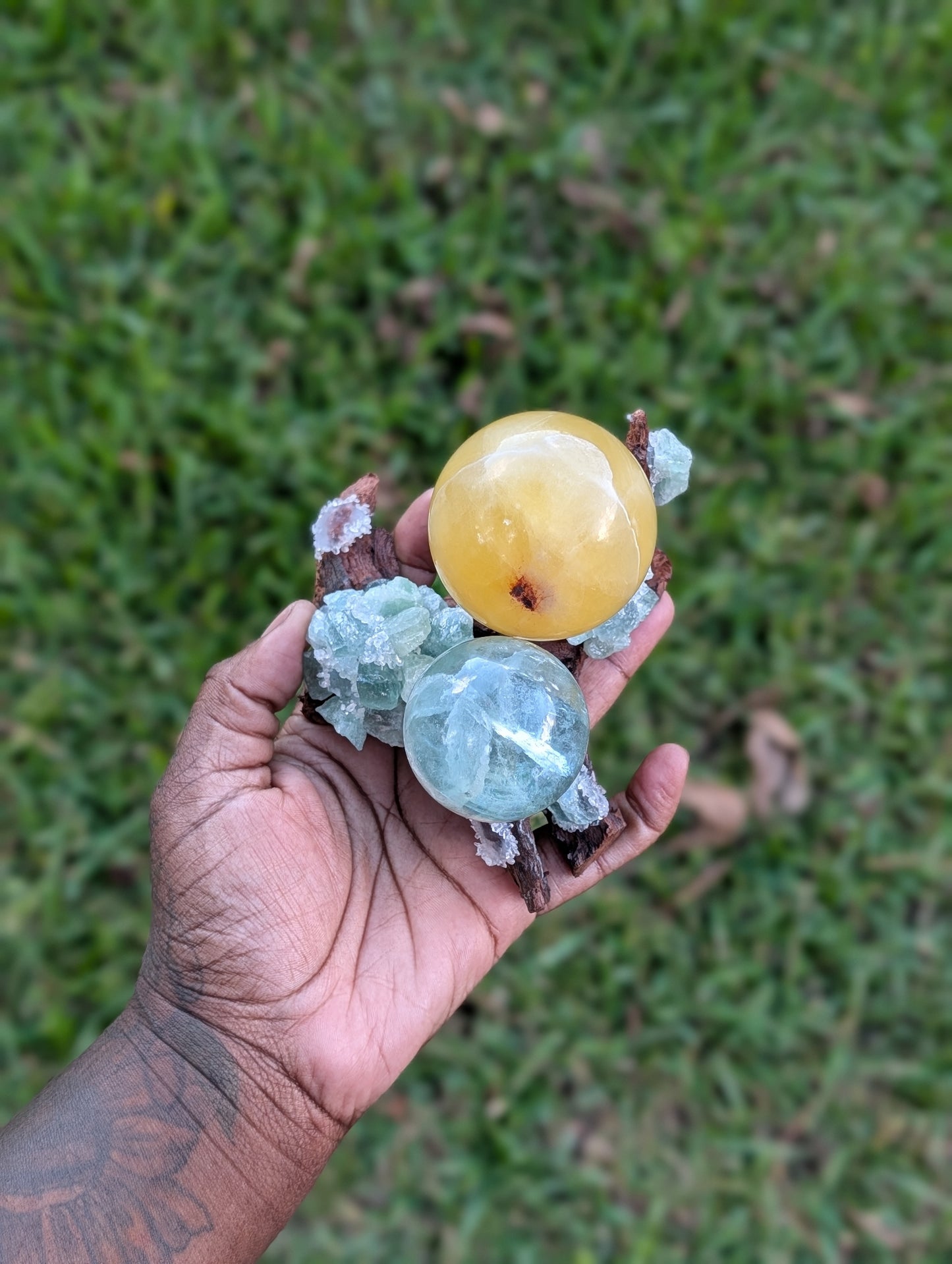 Wooden Sphere Holder